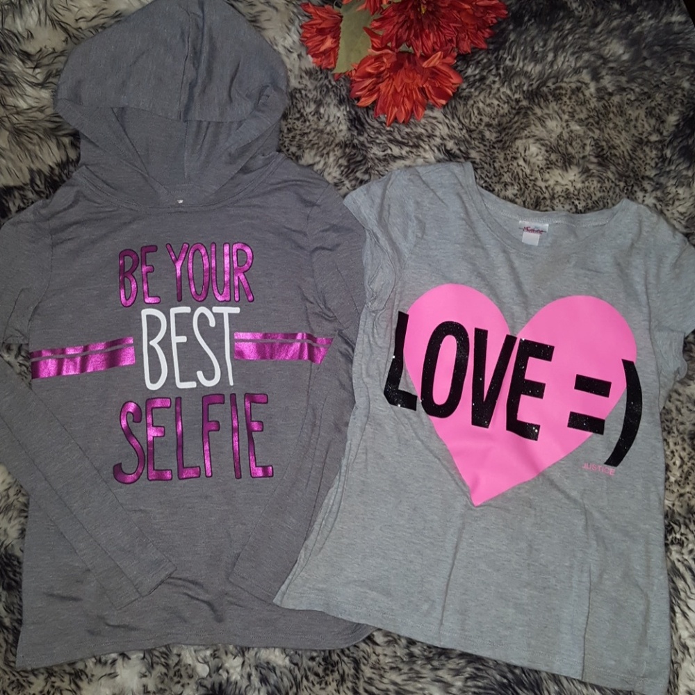 Lot of 2 hoodie t-shirt